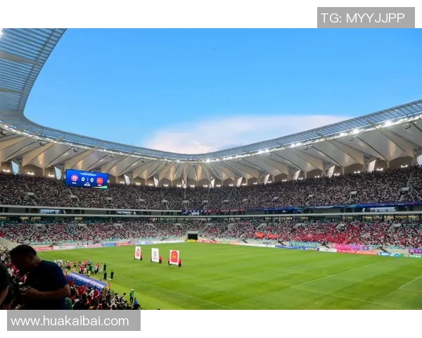 现代足球明星全景介绍视频带你领略足坛风云人物的精彩瞬间与辉煌成就