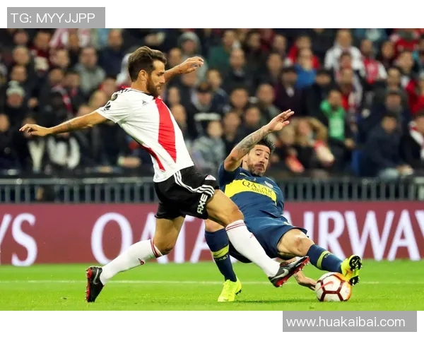 解放时期足球明星的辉煌岁月与传奇故事回顾